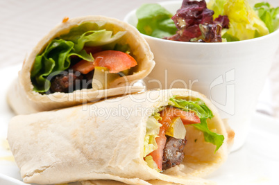 kafta shawarma chicken pita wrap laufrolle sandwich