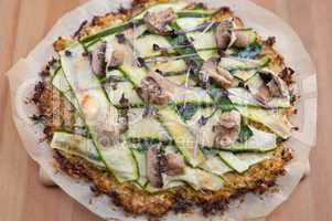 Gesunde Pizza mit Gemüse
