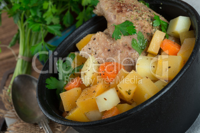 goose - soup with red wine and thyme