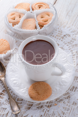 hot chocolate with cookie