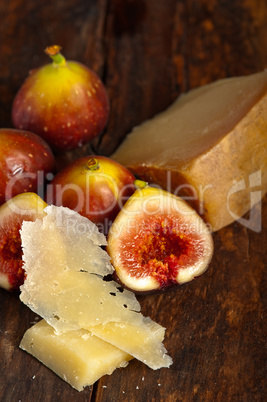 pecorino cheese and fresh figs