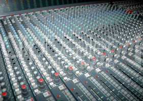 sound mixing console