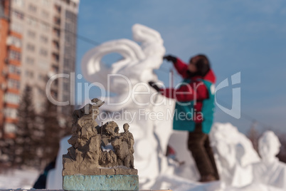 festival "magic ice of siberia", sculptor creates a sculpture f