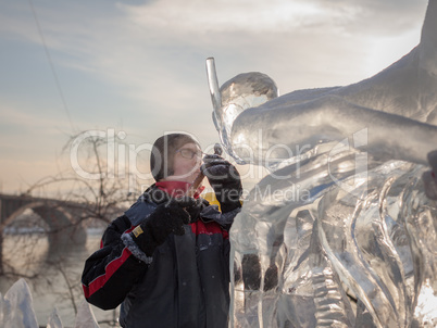 Festival "Magic ice of Siberia", Participants create sculptures