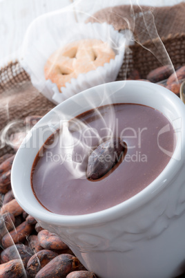 hot chocolate with cookie