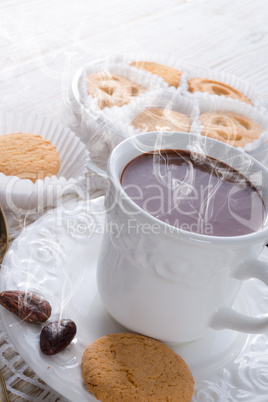 hot chocolate with cookie