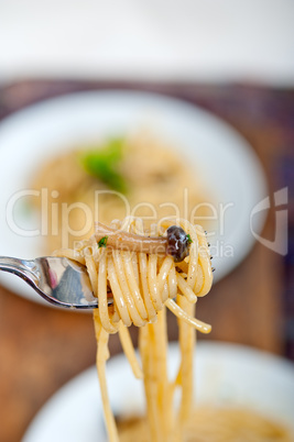 italian pasta and mushroom sauce