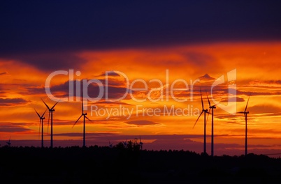 windrad sonnenuntergang - wind turbine sunset 01