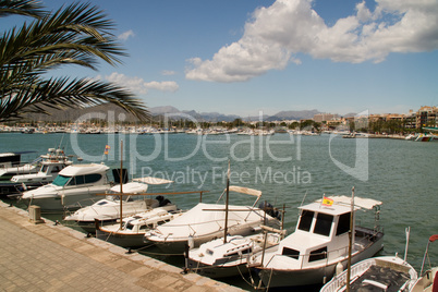 Steg, Fischerboot, Hafen, Anlegestelle, Anker, Motorboot, Kanal, Bucht, Alcudia, Mallorca,