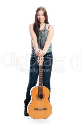 brünette frau mit gitarre