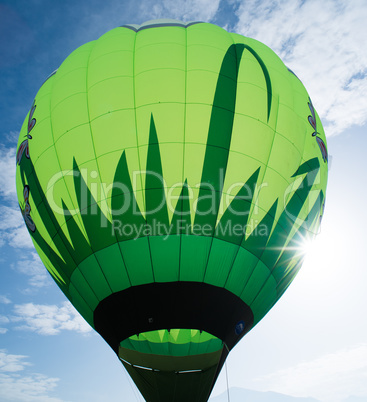 green balloon