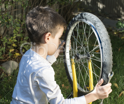 kid who fix bikes