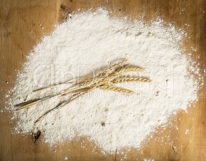 pile of flour and wheat