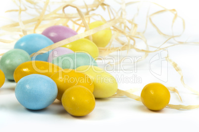 small multicolored eggs