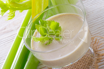 celery dippen