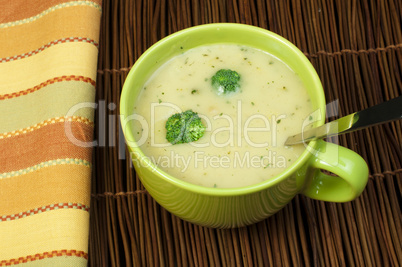 green cream broccoli soup