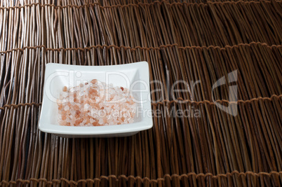 himalayan natural pink and white salt in a bowl