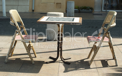 table and chairs for chess