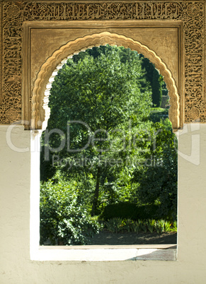 islamic motifs arch window