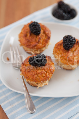 Muffins mit Brombeeren