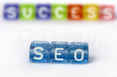 Text SEO and success on colorful cubes