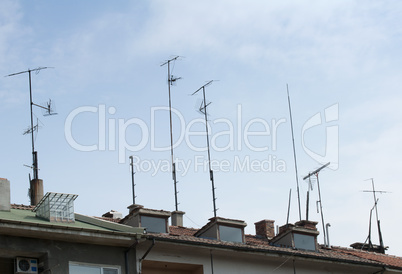 Antennas mounted on the roof