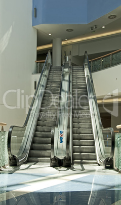 Shop escalator