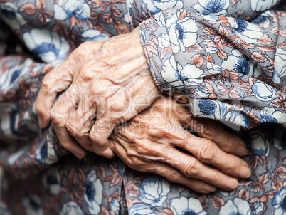 Very old woman hands