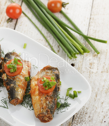 sardines in tomato sauce