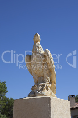 eagle statue beaucaire france