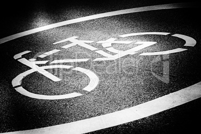 Fahrradweg, Fahrbahnmarkierung