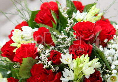 Flower bouquet of red roses