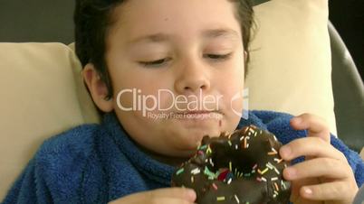 Child eating unhealthy eating