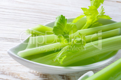 celery dippen