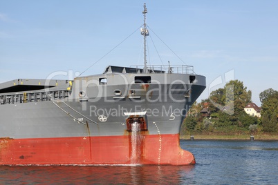 Frachtschiff auf dem Nord-Ostsee-Kanal