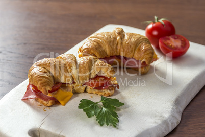 croissant sandwich