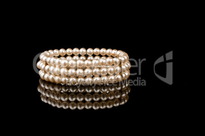 Pearl bracelet