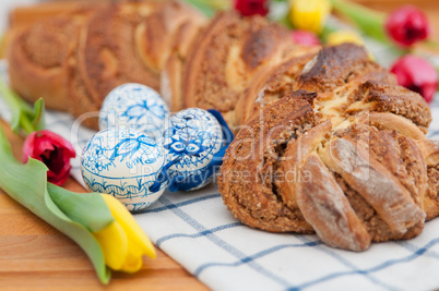 Osterzopf mit Nussfüllung