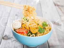 hot and spicy curry instant noodles