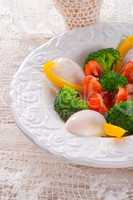 marbled eggs with vegetables