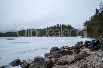 Eibsee im Winter - Zugspitze