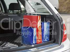 open the trunk with shopping bags