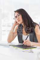 Concentrated casual photo editor using graphics tablet
