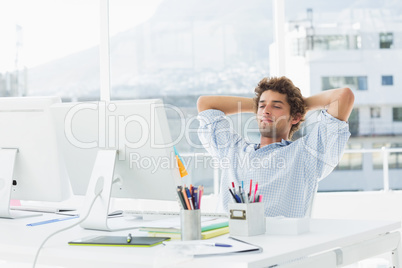 Concentrated casual business man using computer