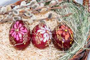 Easter egg in basket.