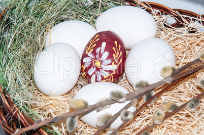 Easter egg in basket.