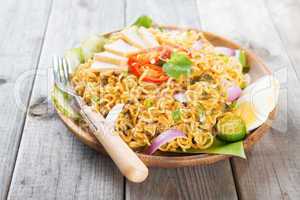 asian spicy fried curry instant noodles