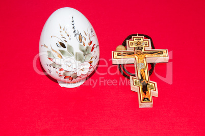 Easter egg and cross.