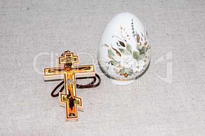 Easter egg and cross.
