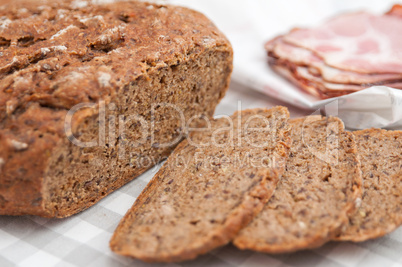 Vollkornbrot